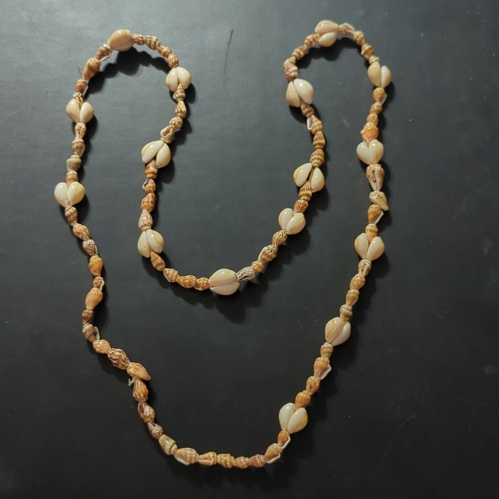 Vintage Tan Beige Cream Genuine Cowrie Sea Shell Statement Necklace